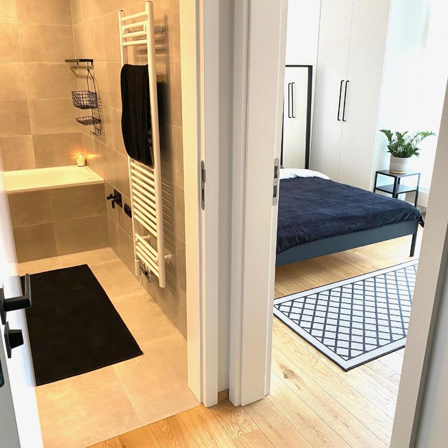 Room B 502 Прага Екстериор снимка
